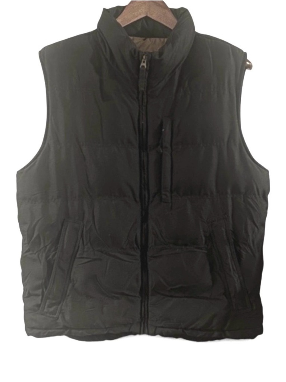 St. John’s Bay Full-Zip Black Puffer Vest Size Men’s Medium